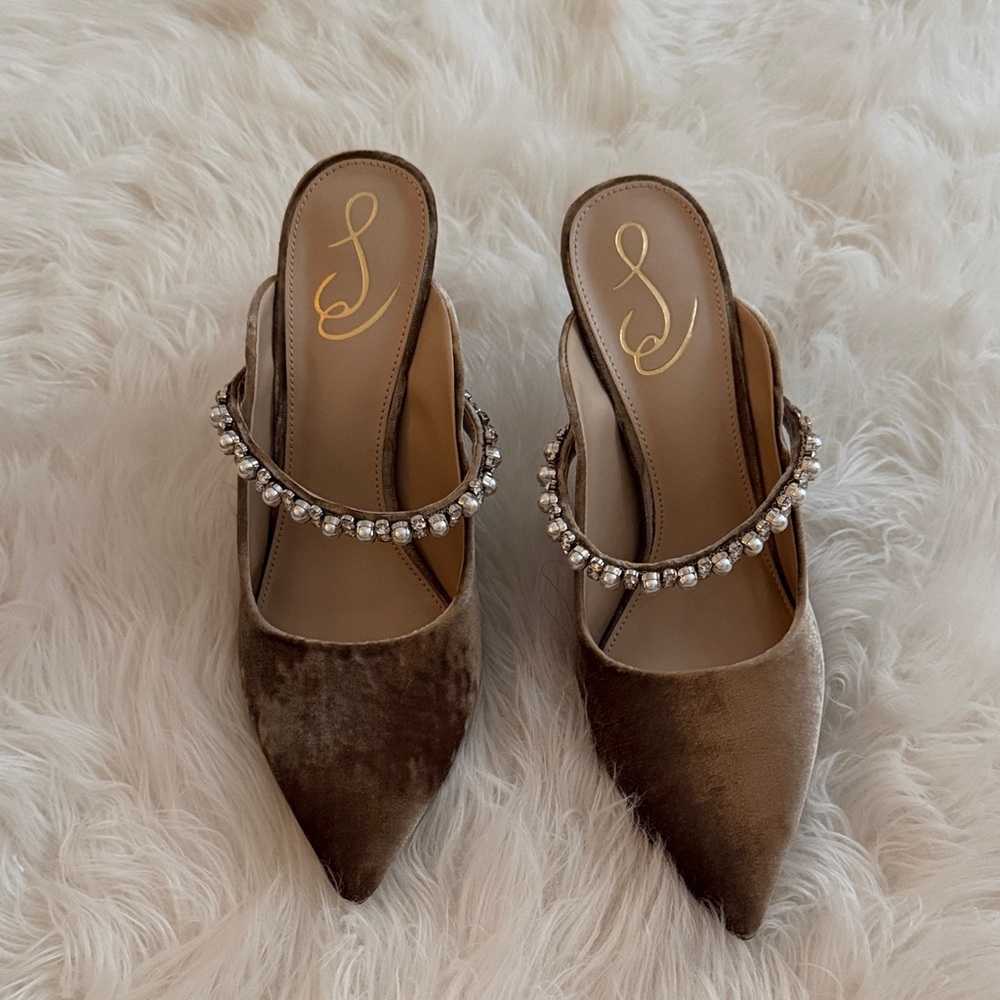 Sam Edelman Beige Heels with Rhinestone Accent - Picture 8 of 14